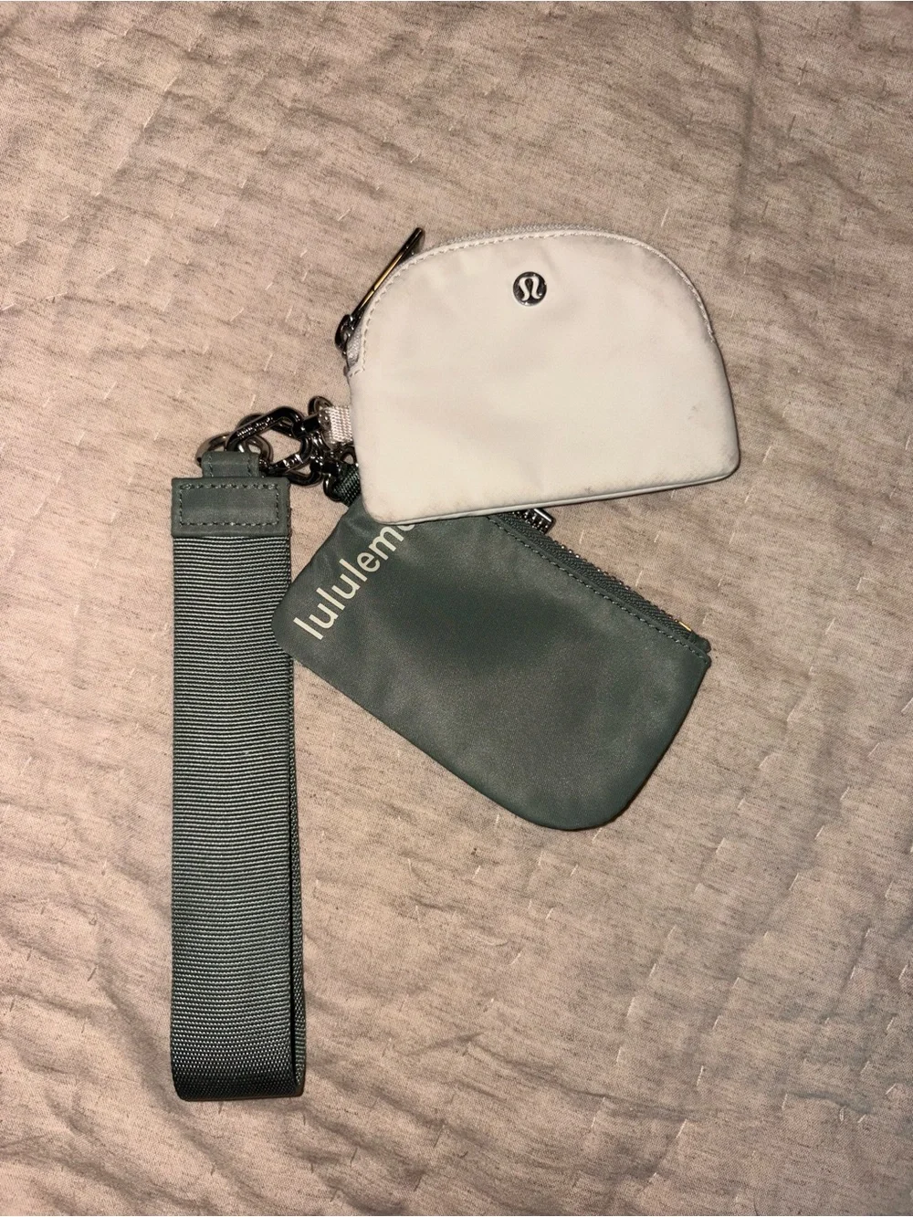 lululemon athletica White and Green Key Pouch Set with Wrist Strap